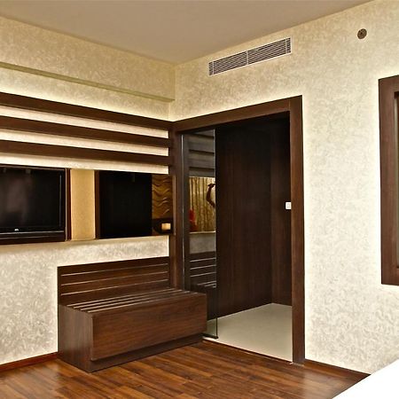 The Central Park Rourkela Extérieur photo