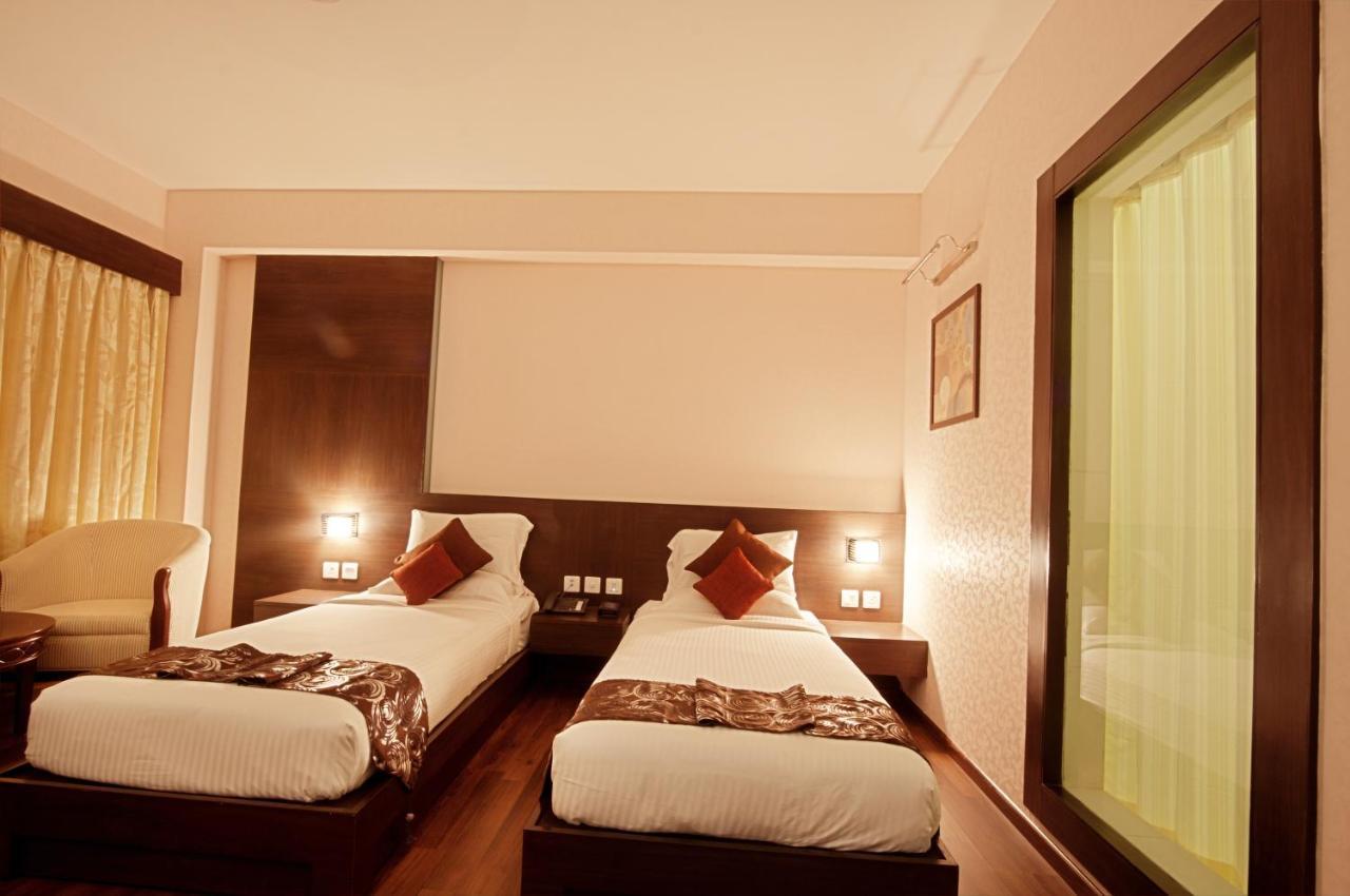 The Central Park Rourkela Extérieur photo