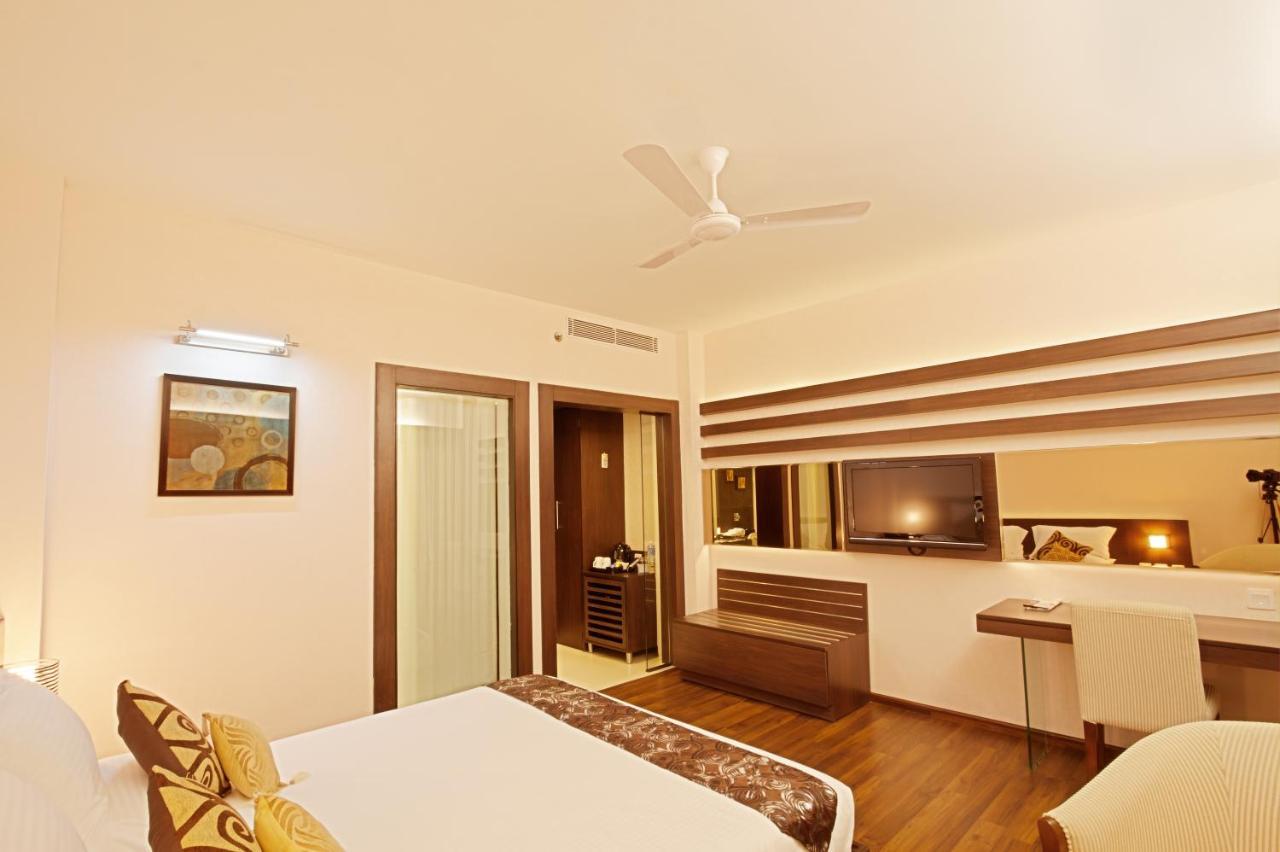 The Central Park Rourkela Extérieur photo
