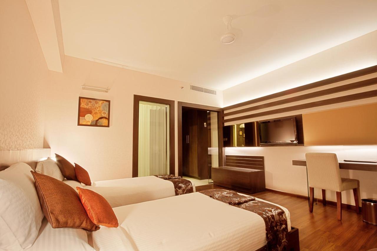 The Central Park Rourkela Extérieur photo
