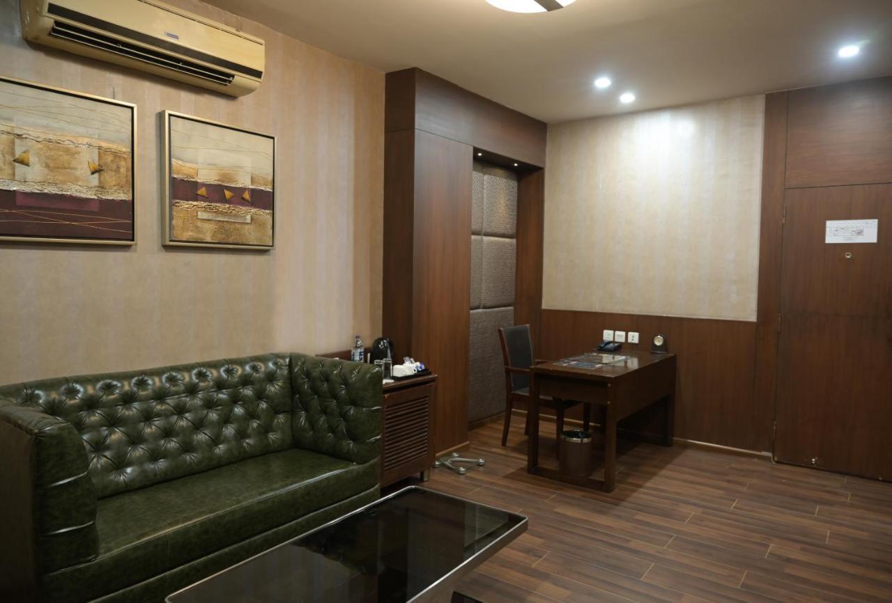 The Central Park Rourkela Extérieur photo